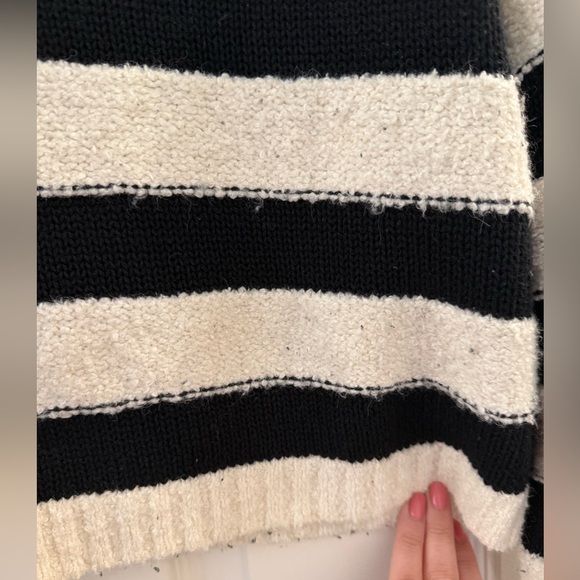 Universal Thread Black White Striped Collar Rugby Pullover sweater Medium - Picture 3 of 5